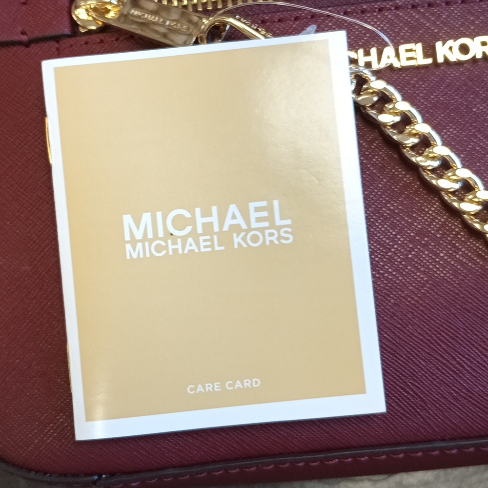 MICHAEL KORS Jet Set Large Saffiano Leather Crossbody Bag - Picture 9 of 10